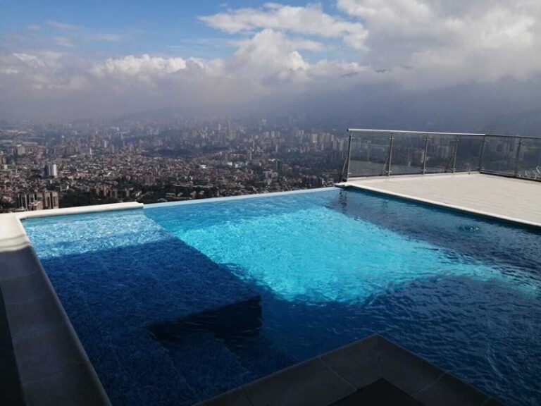 Private heated infinity pool overlooking Medellín at The View exclusive villa in Envigado