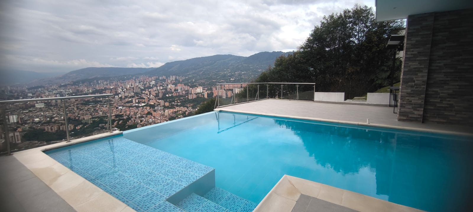 IMG-20251027-WA0052 The View luxury villa Medellín gallery image